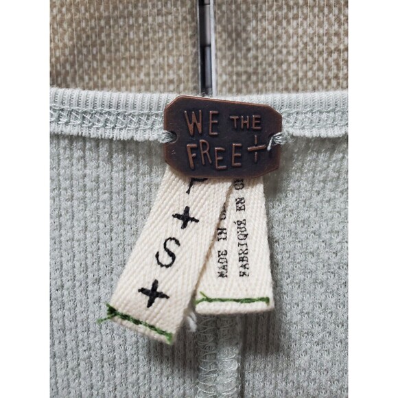 Free People Light Gray Long Sleeve Blouse NWOT - Picture 2 of 7